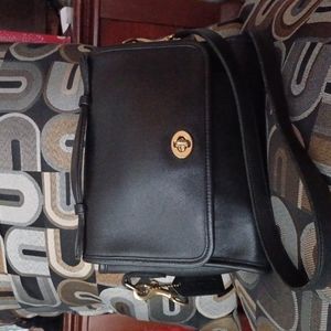 VINTAGE COACH COURT FLAP CROSSBODY BAG